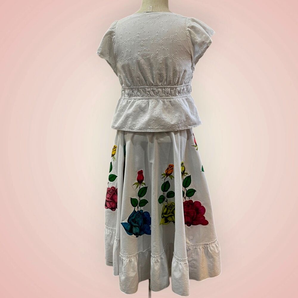 Handmade upcycled White Full Circle Skirt Hand Painted Rose Appliqués, One Size - Picture 2 of 7
